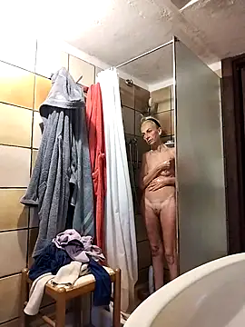 clarabell4 online show from 10/23/25, 06:01