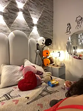 Yassy vazquez online show from 10/12/25, 07:48