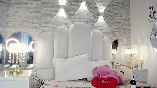 Yassy vazquez online show from 09/20/25, 07:41