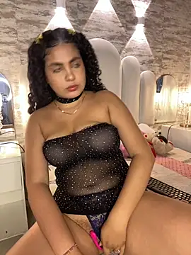 Yassy vazquez online show from 09/29/25, 07:41