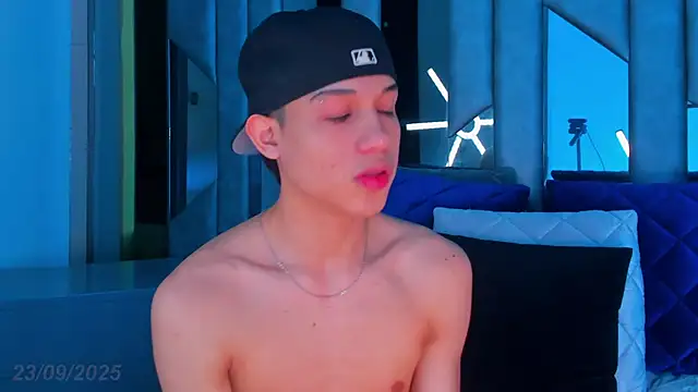 Sebax Young online show from 09/23/25, 08:27