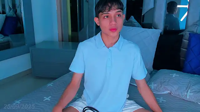 Sebax Young online show from 09/25/25, 07:53