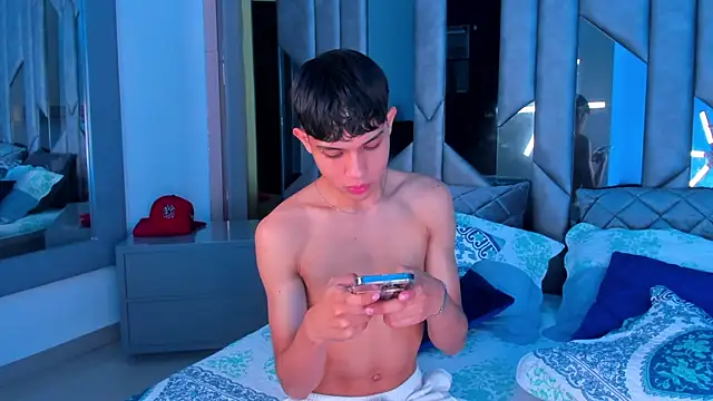 Sebax Young online show from 09/18/25, 08:12