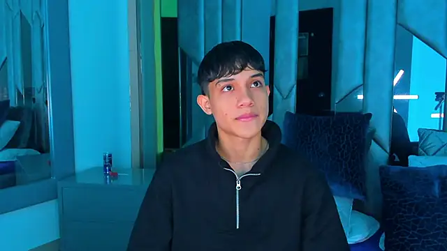 Sebax Young online show from 09/18/25, 04:26