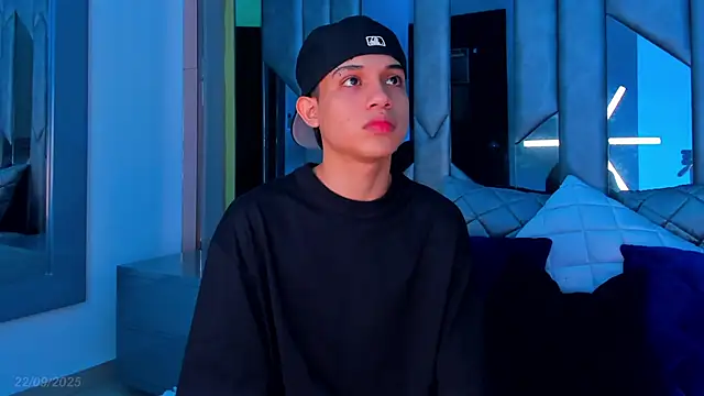 Sebax Young online show from 09/23/25, 04:30