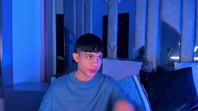 Sebax Young online show from 09/08/25, 08:41