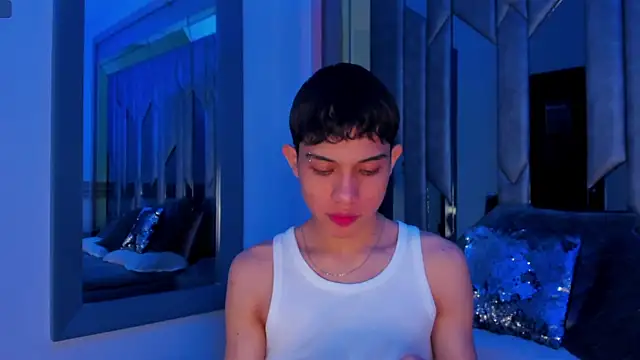 Sebax Young online show from 06/06/26, 08:25