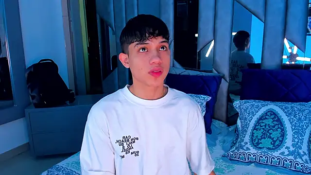 Sebax Young online show from 09/21/25, 08:03