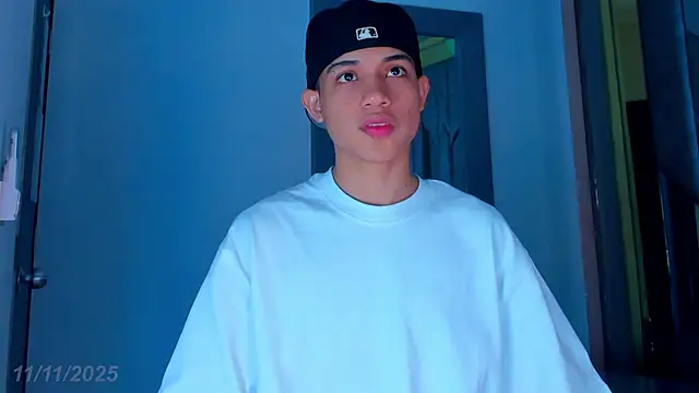 Sebax Young online show from 11/11/25, 08:03