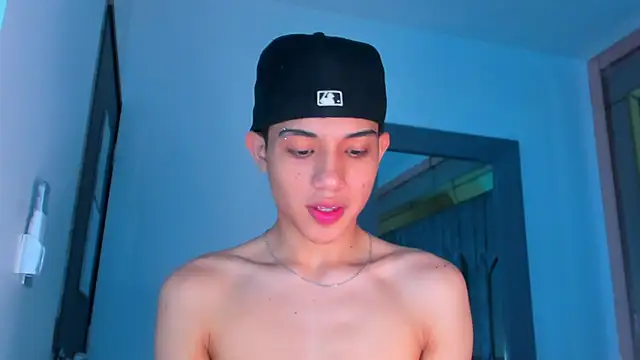 Sebax Young online show from 12/14/25, 08:58