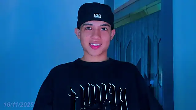 Sebax Young online show from 11/16/25, 08:24