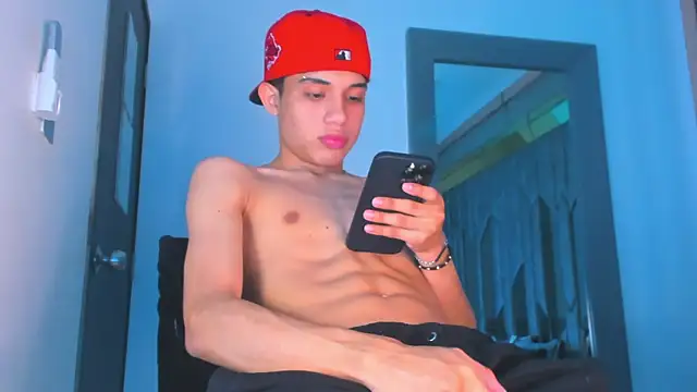 Sebax Young online show from 12/20/25, 08:22