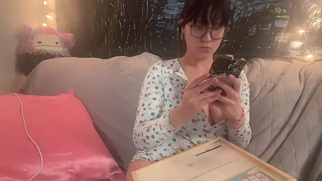 Snapshot of goddessmaryjane chatting on 10/22/25, 04:23 goddessmaryjane online show from 10/22/25, 04:23