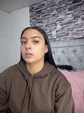 nicolexxaleja online show from 01/08/26, 04:02