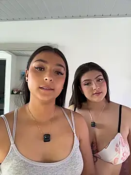 nicolexxaleja online show from 04/20/26, 03:13