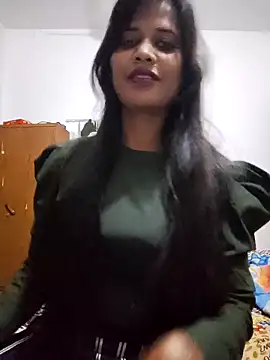 cute radhikaa online show from 11/03/25, 06:33