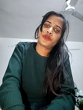Snapshot of cute_radhikaa chatting on 01/08/26, 12:44 cute radhikaa online show from 01/08/26, 12:44