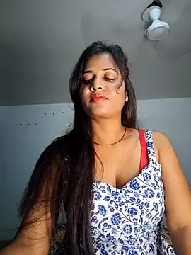 Snapshot of cute_radhikaa chatting on 04/03/26, 05:52 cute radhikaa online show from 04/03/26, 05:52