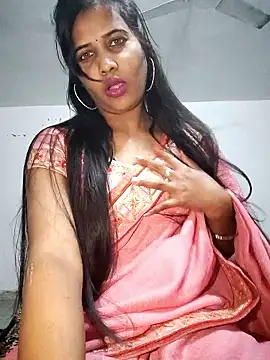 Snapshot of cute_radhikaa chatting on 01/12/26, 03:19 cute radhikaa online show from 01/12/26, 03:19