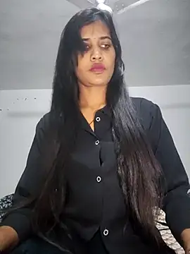 cute radhikaa online show from 12/02/25, 03:47