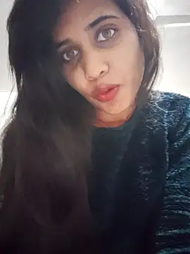Snapshot of cute_radhikaa chatting on 12/20/25, 02:09 cute radhikaa online show from 12/20/25, 02:09