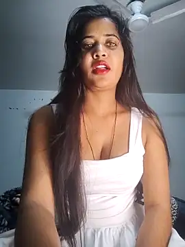 Snapshot of cute_radhikaa chatting on 02/08/26, 03:37 cute radhikaa online show from 02/08/26, 03:37