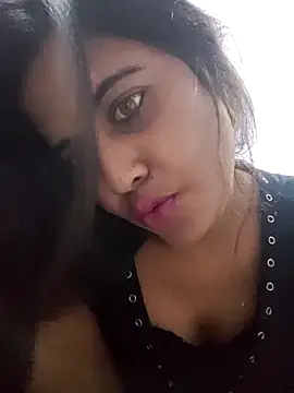 cute radhikaa online show from 05/21/26, 07:06