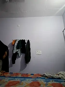 cute radhikaa online show from 05/19/26, 04:47