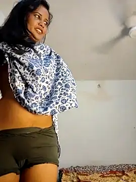 Snapshot of cute_radhikaa chatting on 04/05/26, 09:16 cute radhikaa online show from 04/05/26, 09:16