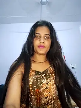 cute radhikaa online show from 06/08/26, 09:32