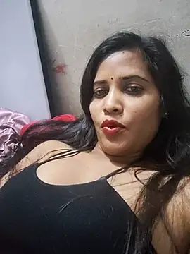 Snapshot of cute_radhikaa chatting on 04/05/26, 09:21 cute radhikaa online show from 04/05/26, 09:21