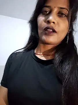 cute radhikaa online show from 11/02/25, 03:50