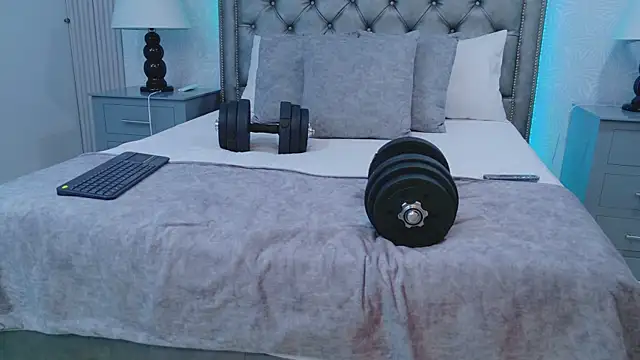 Snapshot of ZoeKrug chatting on 01/09/26, 07:32 ZoeKrug online show from 01/09/26, 07:32