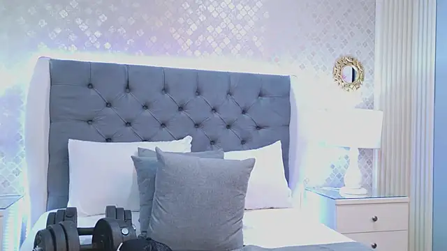 Snapshot of ZoeKrug chatting on 01/18/26, 03:26 ZoeKrug online show from 01/18/26, 03:26