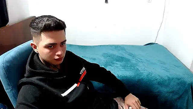 santii ss online show from 10/02/25, 01:42