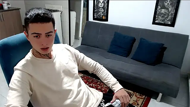 santii ss online show from 11/22/25, 12:21