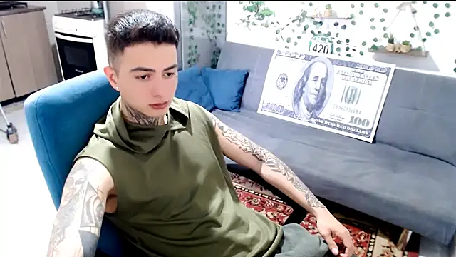 Snapshot of santii_ss chatting on 02/04/26, 03:40 santii ss online show from 02/04/26, 03:40