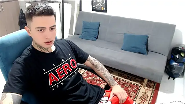 santii ss online show from 12/02/25, 02:41