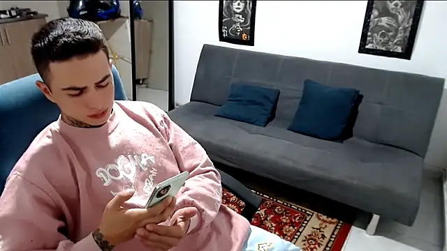 santii ss online show from 11/18/25, 12:48