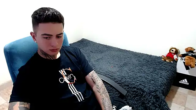 santii ss online show from 10/20/25, 01:07