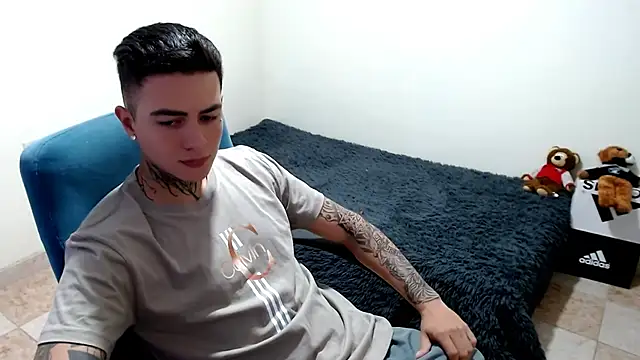 santii ss online show from 10/18/25, 05:26