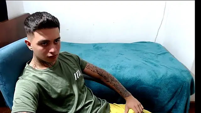 santii ss online show from 09/15/25, 12:55