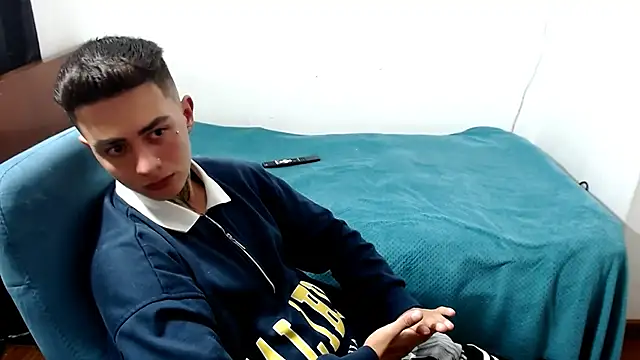 santii ss online show from 09/25/25, 12:27