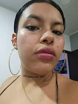 Snapshot of Yessica_Lopezz chatting on 01/09/26, 12:12 Yessica Lopezz online show from 01/09/26, 12:12