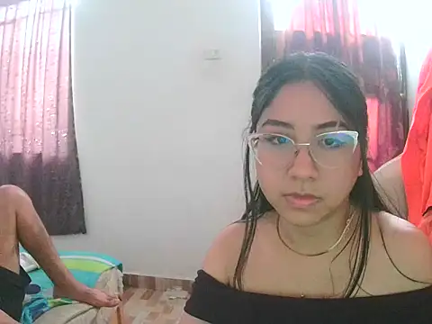 Snapshot of honeysweet111 chatting on 09/26/25, 08:49 honeysweet111 online show from 09/26/25, 08:49