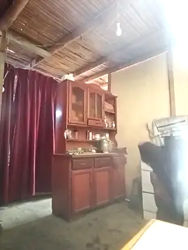 LecheDeSoya666 online show from 12/04/25, 07:46