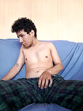 LecheDeSoya666 online show from 11/30/25, 05:14