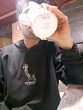 LecheDeSoya666 online show from 10/10/25, 04:02