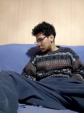 LecheDeSoya666 online show from 10/17/25, 02:48