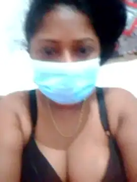 Snapshot of boosypussy chatting on 04/16/26, 10:34 boosypussy online show from 04/16/26, 10:34